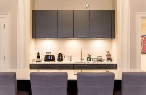 JOIVY York Place Apartment in Georgian City Centre Building - Foto 28