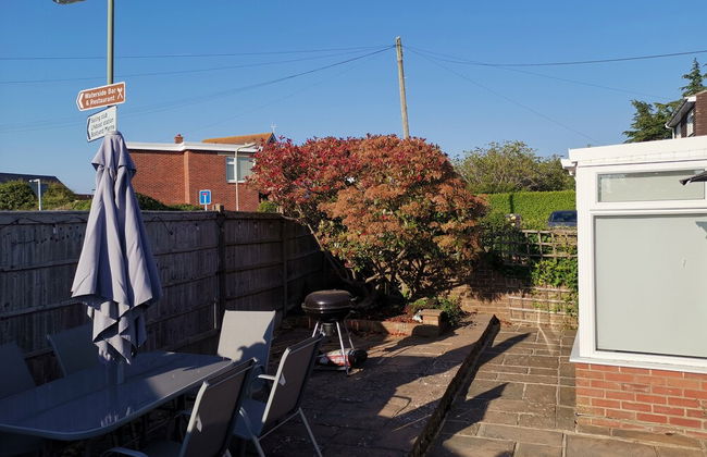 Charming 4-bed Cottage in Hayling Island - Hot Tub - Foto 20