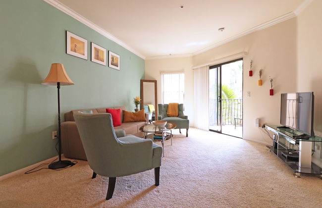 LAs Premier Apartments - Photo 42