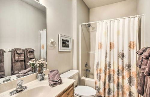 Home with Deck Near Lake Avalon, Boat Ramp and Golf! - Photo 2