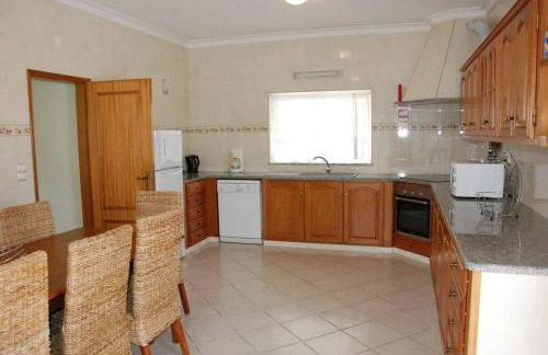 Bonita Moradia c/ Piscina em SAGRES - Foto 43