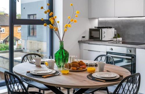 Potters Bar 2 Bed Apartment - Free Parking - Private Bathroom - Long Stay Ideal for Contractors - Foto 5