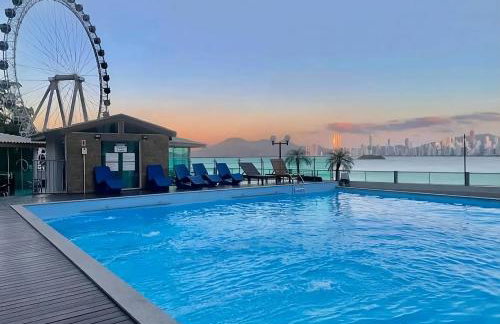 Piscina a beira-mar, tranquilidade e qualidade no melhor de BC - Foto 2