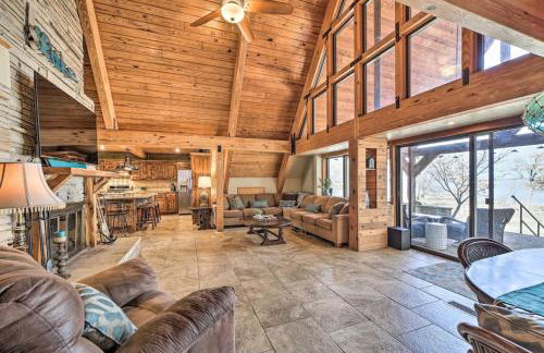 Lakeside Haven with Sandy Beach, Sleeps 12, 3 Bath - Foto 12