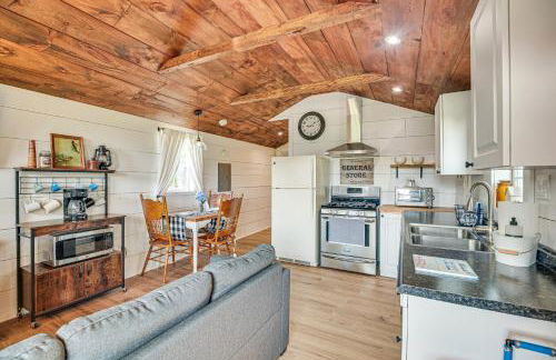 Isle La Motte Cabin about 3 Mi to Lake Champlain! - Photo 3