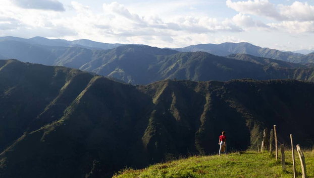 Senderismo por los cafetales de Salgar - Foto 3, Admirando las vistas que nos ofrecen los Andes