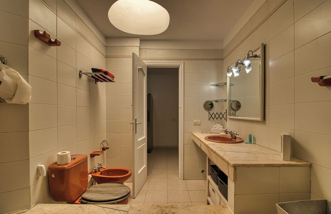 Apartment - Sleeps 4 - Jacuzzi - Terrace - Pool - Photo 9