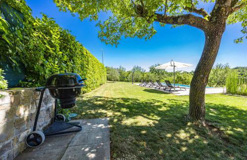 Holiday Home with pool and garden - Photo 6