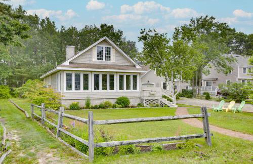 Kennebunkport Getaway with Grill Walk to Beach! - Foto 29