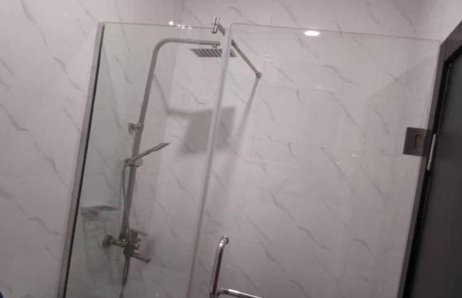 Shimawa-apartment-sleeps2-parking-24/7security - Foto 12