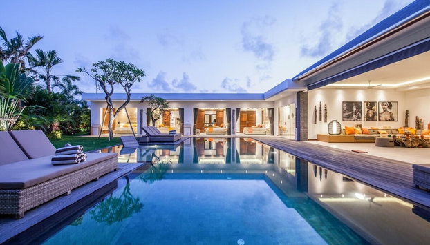 Villa 15 Stunning 6 BR Villa 400m to Beach - Foto 4, Habitación