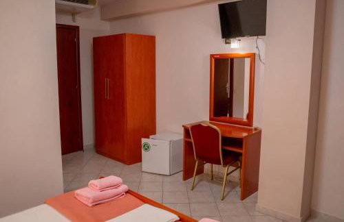 Jayne's Rooms - Elassona Central Getaways - Photo 7