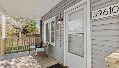 New! Warm & Cozy 3BR w/ Hot Tub, Firepit & BBQ! - Foto 3