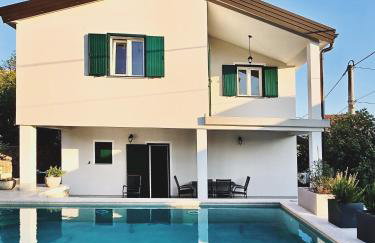 Mare`s Private House 1st floor with Pool - Foto 17