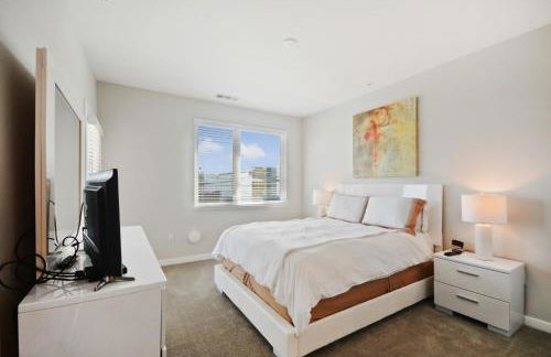 Global Luxury Suites in Menlo Park - Photo 34