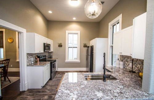 Restored Historic 2br/1.5ba House Near Downtown - Foto 64