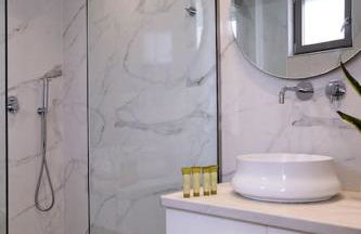 Comfy apartmt near beach with pool dining area - Photo 5