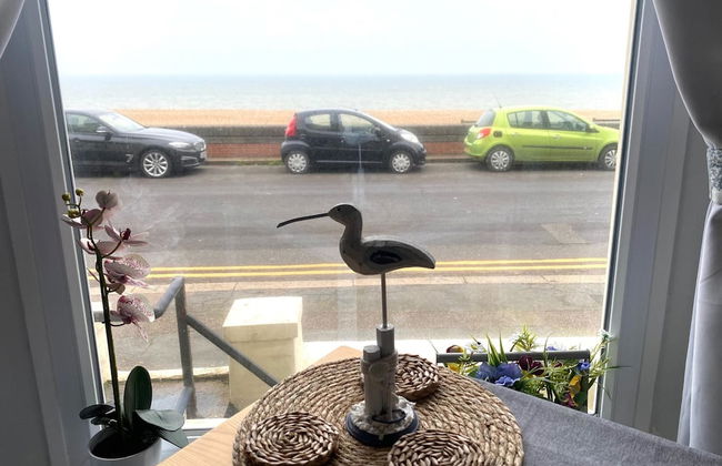 Beachfront Bolthole With Seaview in Idyllic Hythe - Foto 13