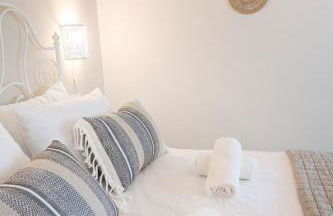 Sunny yard apartments - Photo 21