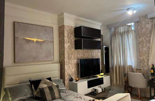 Westminster Apartment- Prime Location-Free Parking - Foto 15