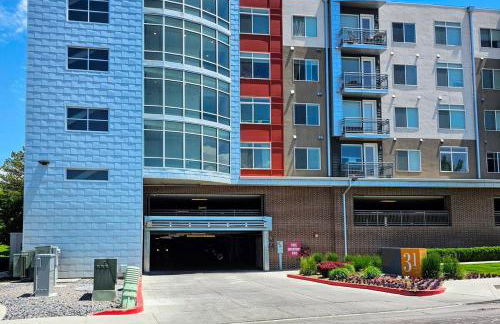 Modern Resort Styled 2BR Apt W Pool, Gym & Hot Tub - Foto 18