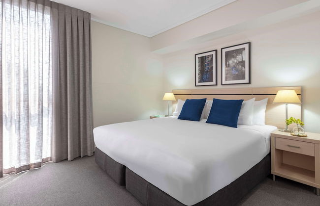 Oaks Brisbane Festival Suites - Photo 19