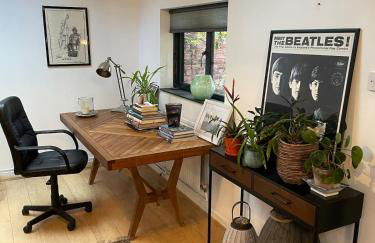 Private Luxury Open-Plan Barn Conversion - Photo 27