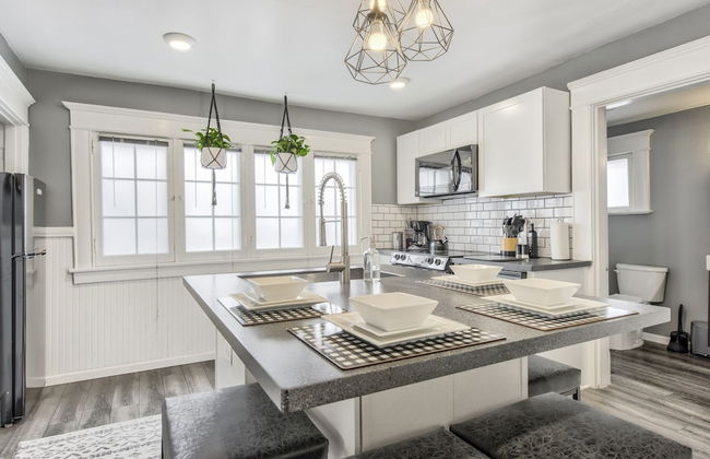 Ambassadors Quarters - Photo 1