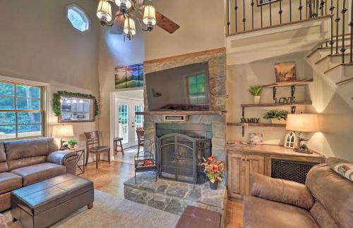 10 Mi to Sugar Mountain! Cabin with Lake Access - Foto 19