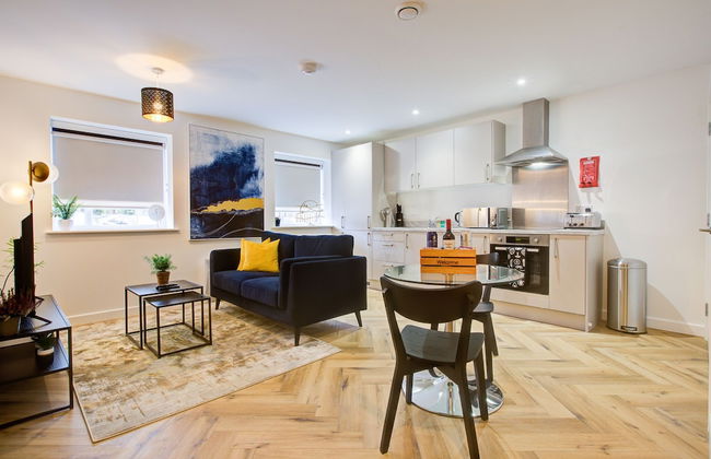 Hybrid Resi - Mitcham - Foto 24