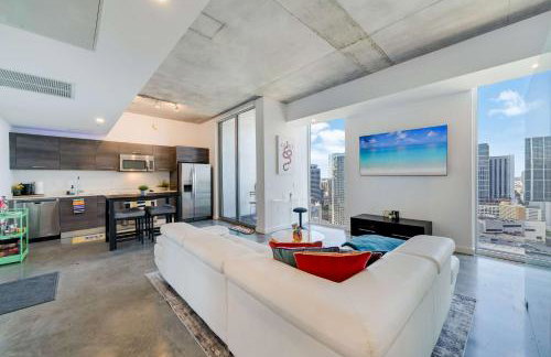Vibrant Downtown Haven with Rooftop Pool & Parking - Foto 16