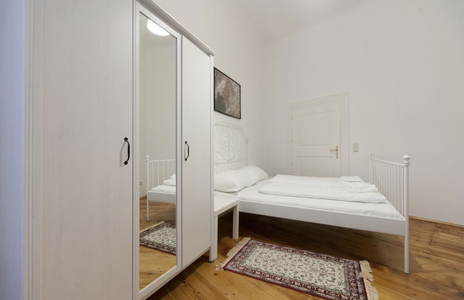 Heart of Vienna Home - Photo 3