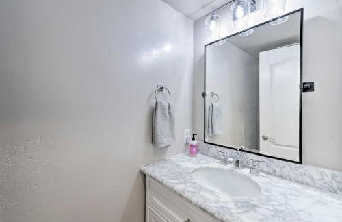 Modern Flagstaff Home with BBQ Walk Downtown! - Foto 12