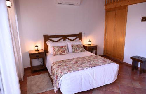 Falésias da Arrifana - Foto 24