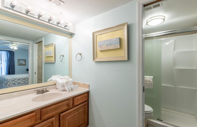 Romar Tower Condos - Photo 43