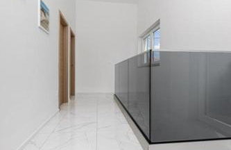 VILLA GEORGE z ogrevanim bazenom in vrtno kuhinjo - Foto 11