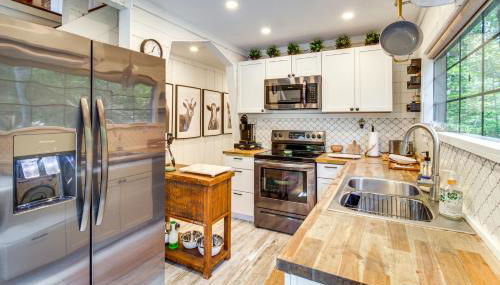 Deck and Grill Cozy Cottage in Talking Rock! - Foto 2