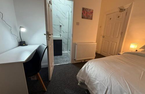 Cosy Six Bedroom House in Bedford Town - Foto 7