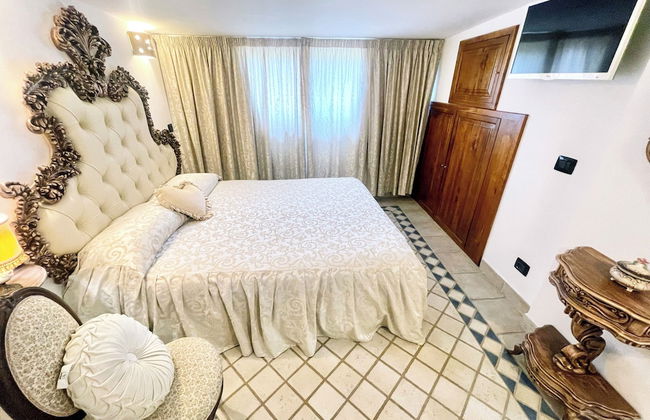 Pool, Jacuzzi and Events Room - Charming Villa in Umbria - Sleeps 24 - Lake View - Foto 12