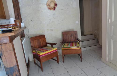 Maison tourangelle restaurée, 3 chambres, jardin clos, village viticole, proche loisirs et équipements bébé - FR-1-381-236 - Foto 9