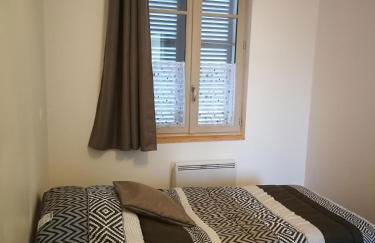 beau T2 lumineux 1er etage - Foto 7