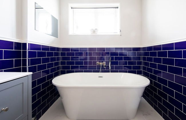 Seaside Serenity 3-bed Deck Garden Near Shore - Photo 36