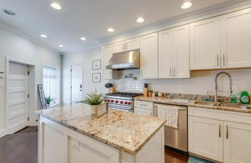 Rooftop Patio with View Baltimore Retreat - Photo 2