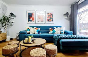 Bright 3BR + Patio - Foto 1