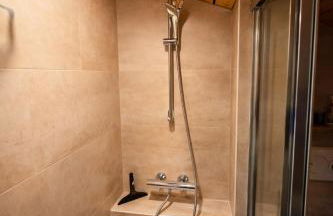 Refuge cosy pour séjour en couple PDF! Gîte de la grosse pierre - Foto 7