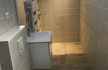 La maison sur la place dans Aigues Mortes - Foto 25