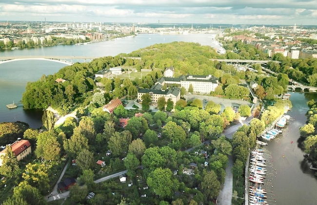 Large, Stylish Apartment in Central Stockholm - Photo 15