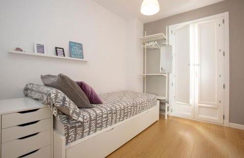 LUMINOSO APARTAMENTO en el centro de Cádiz - Foto 10