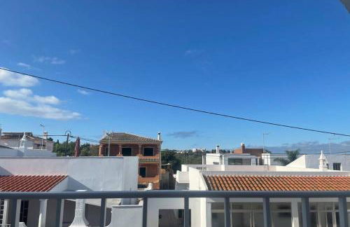 Spacious Villa. Large Rooftop. 4 Bedroom Sleeps 8 - Foto 9