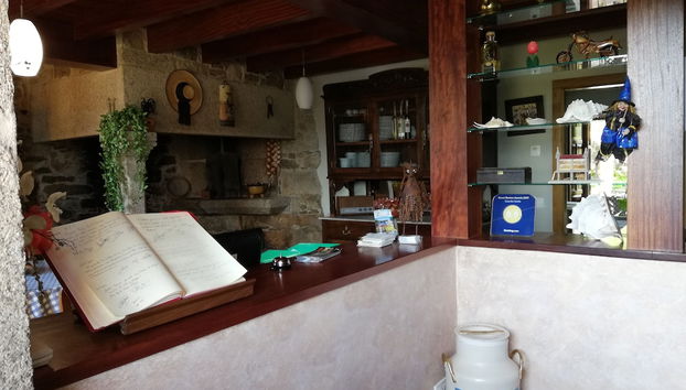 Mostrador de check-in y check-out